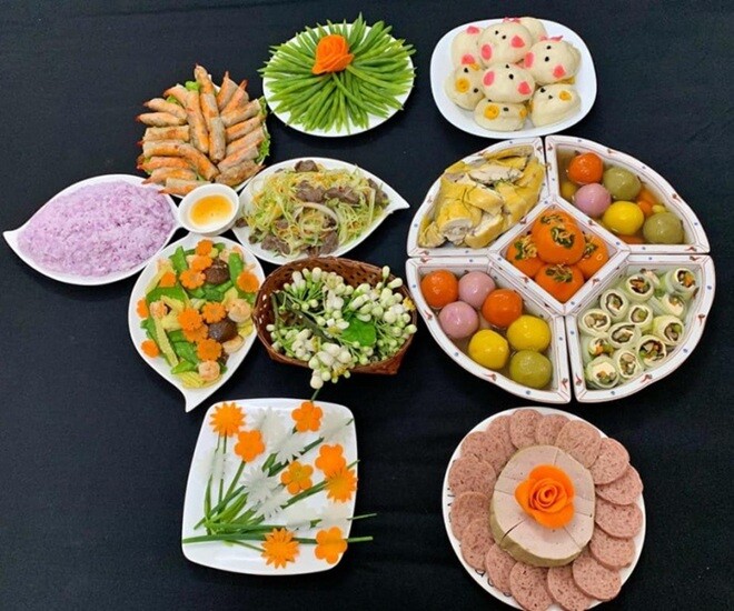 Dù Rằm tháng Giêng cúng món chay hay mặn thì cũng cần phải đủ 4 nhóm chất và đa dạng thực phẩm. Ảnh minh họa.