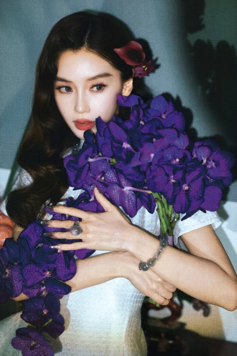 Phản ứng của Angelababy sau khi Huỳnh Hiểu Minh lộ ảnh đi chơi với bạn gái kém 22 tuổi xinh đẹp - 3