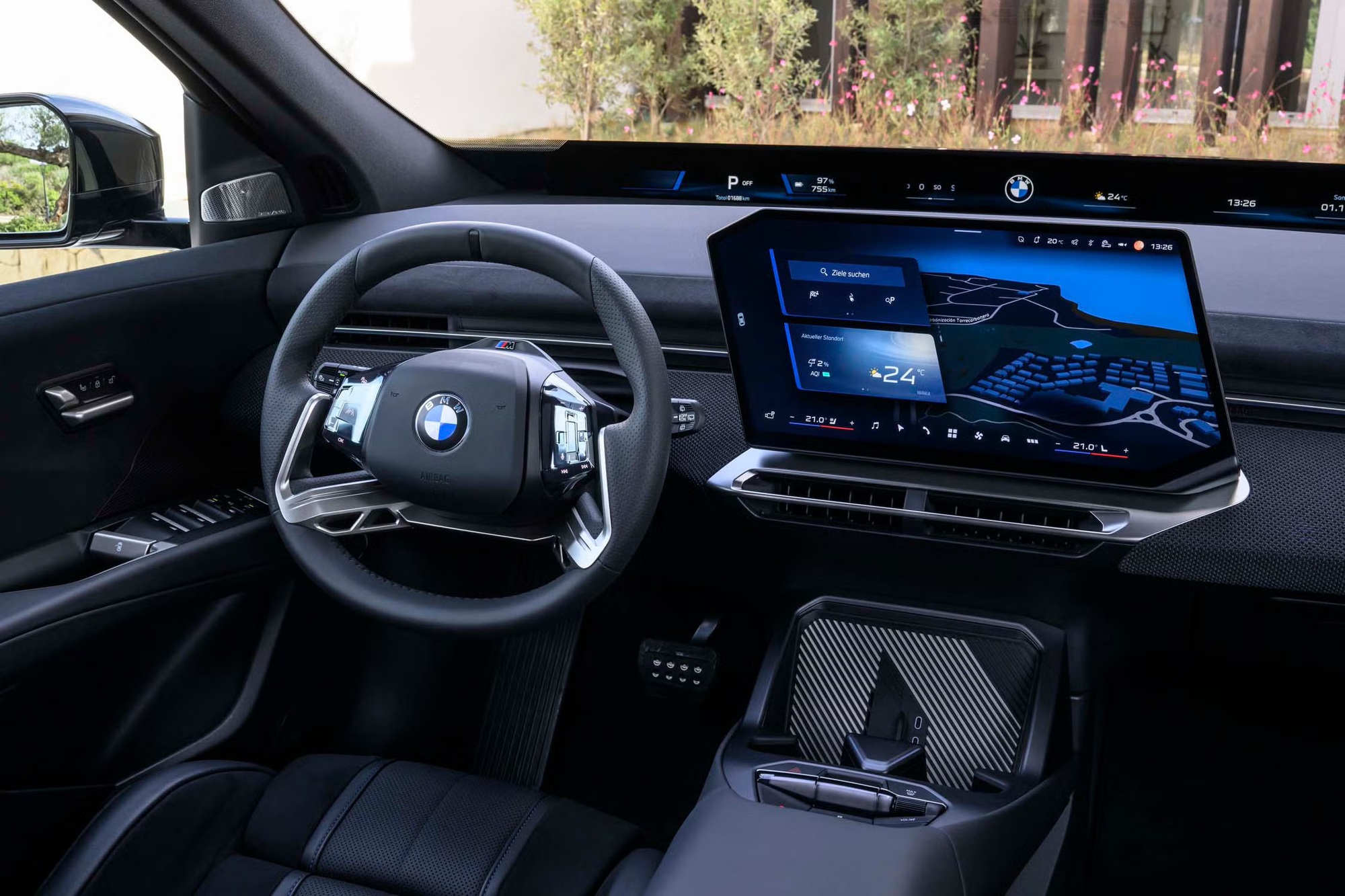 BMW 5 Series mới lộ nội thất lột xác hoàn toàn: Màn hình khủng, HUD siêu dài trên kính lái, căng mắt vẫn khó tìm nổi nút bấm- Ảnh 2. BMW 5 Series mới lộ nội thất lột xác hoàn toàn: Màn hình khủng, HUD siêu dài trên kính lái, căng mắt vẫn khó tìm nổi nút bấm- Ảnh 2.