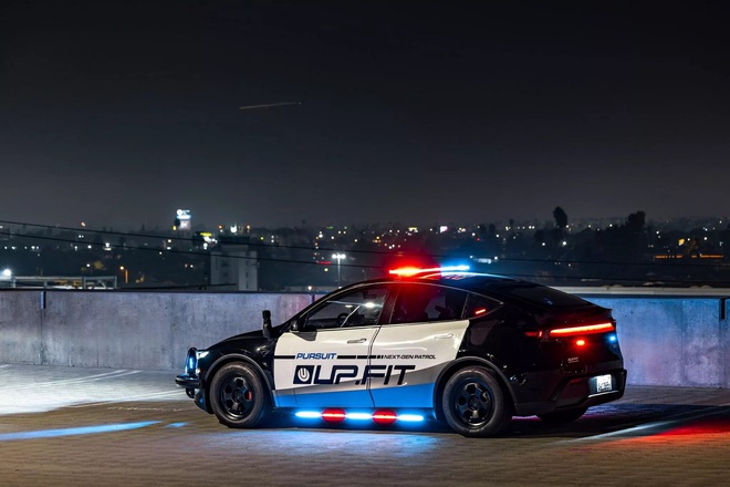 Đổi qua dùng xe điện, cảnh sát nước này tiết kiệm tới hơn 300 triệu đồng mỗi năm- Ảnh 3.