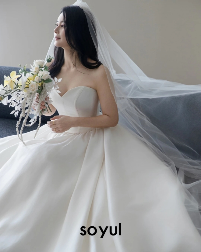 Choi Jung Yoon nhận được nhiều lời chúc phúc từ khán giả và báo chí truyền thông.