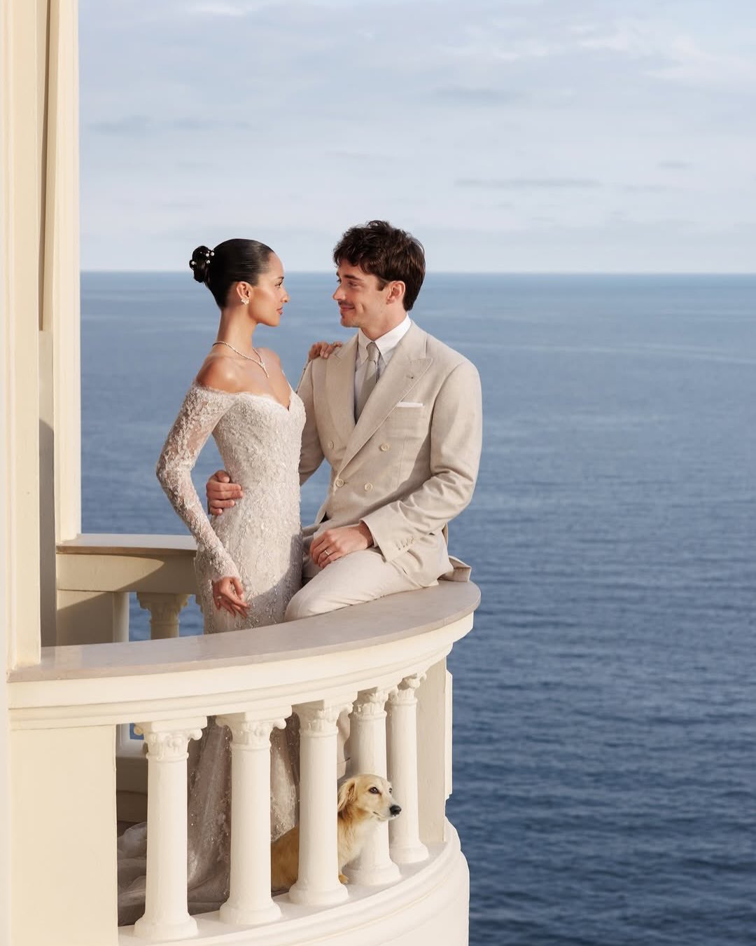 Đám cưới tầm cỡ quốc tế, chao đảo toàn cầu: Màn rước dâu 319 tỷ, cô dâu đẹp như Công chúa xé truyện bước ra- Ảnh 1.