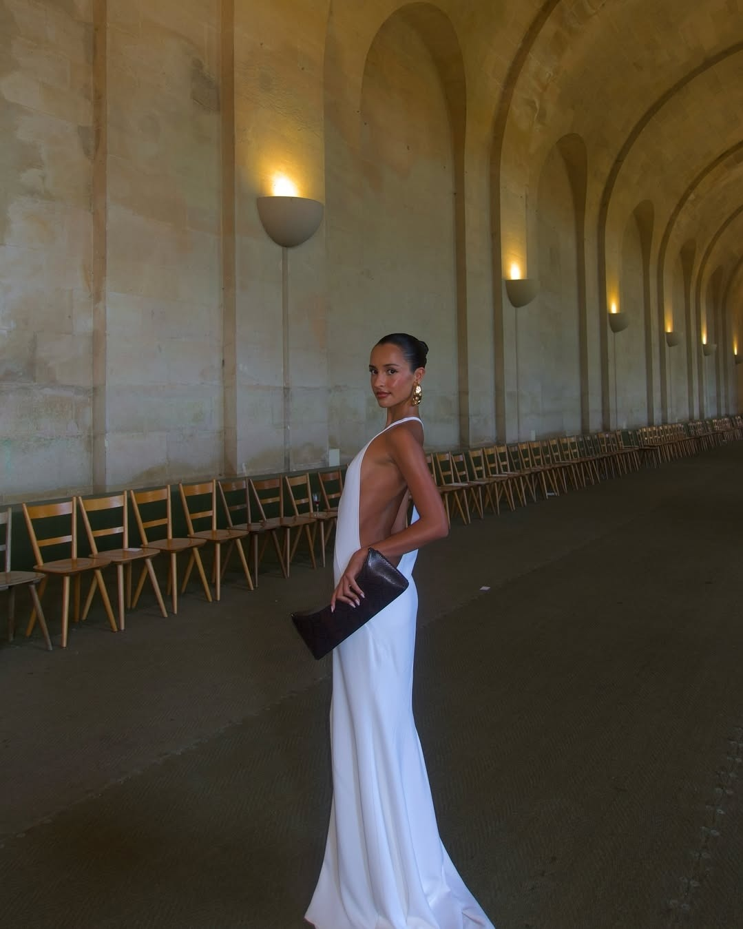 Đám cưới tầm cỡ quốc tế, chao đảo toàn cầu: Màn rước dâu 319 tỷ, cô dâu đẹp như Công chúa xé truyện bước ra- Ảnh 16.