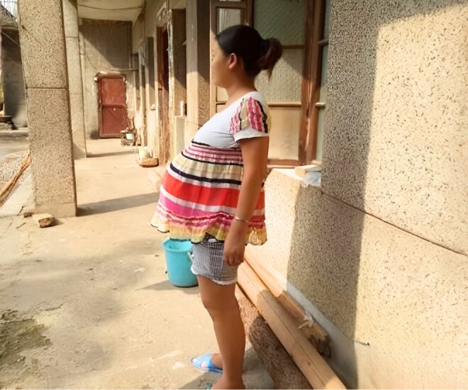 Chị Lâm ăn 1kg nho mỗi ngày mong em bé chào đời có đôi mắt to tròn.