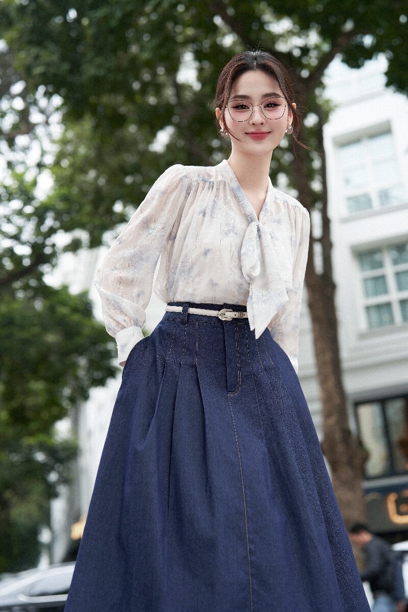 Mùa xuân năm nay, kiểu áo sơ mi này bất ngờ hot trở lại: Thanh lịch, đẹp tinh tế, rất hợp với chị em công sở - 8