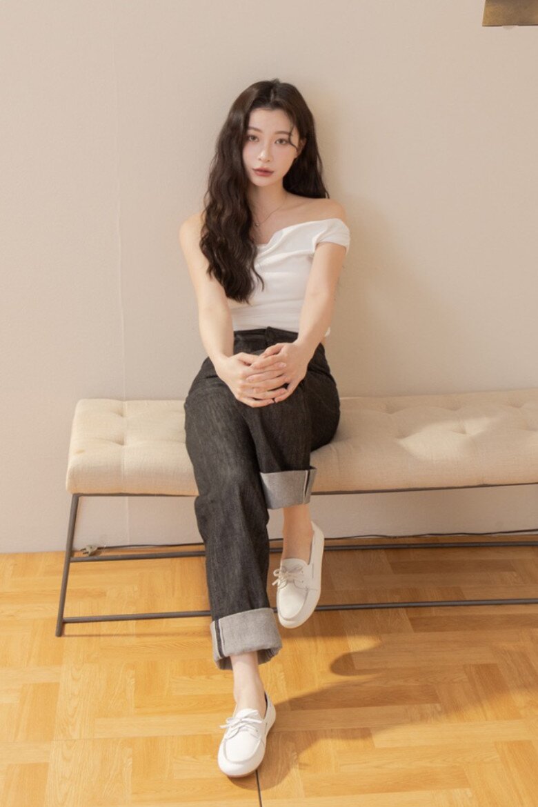 5 mẫu giày chị em nên sắm mùa xuân 2026: Diện với jeans, chân váy hay quần tây đều chuẩn thanh lịch - 2