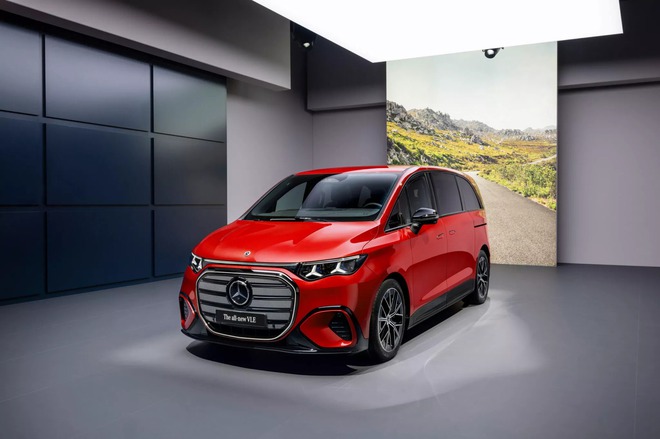 Mercedes-Benz VLE trình làng: Minivan điện đi hơn 700 km, nội thất màn hình 8K như máy bay riêng- Ảnh 2.