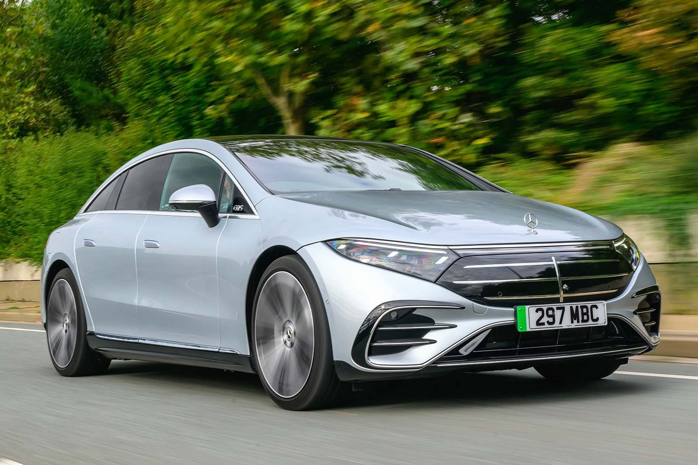 Những mẫu xe điện hạng sang tốt nhất hiện nay- Ảnh 4.