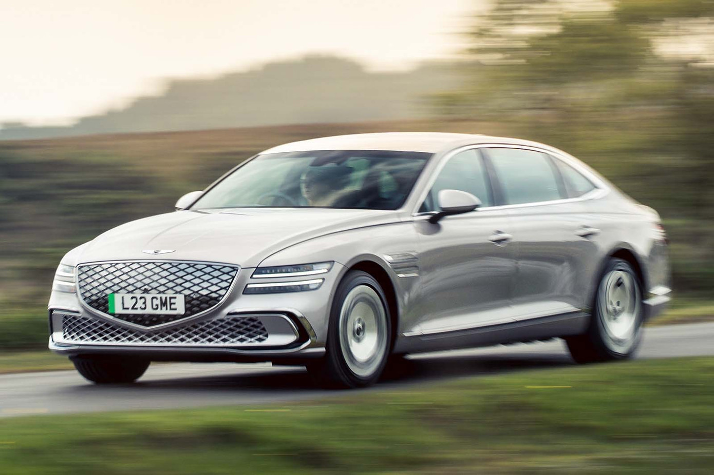 Những mẫu xe điện hạng sang tốt nhất hiện nay- Ảnh 9.