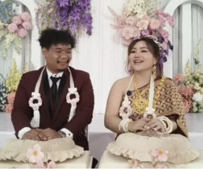 Cô dâu Duanghathaimat và chú rể Jirayuth.