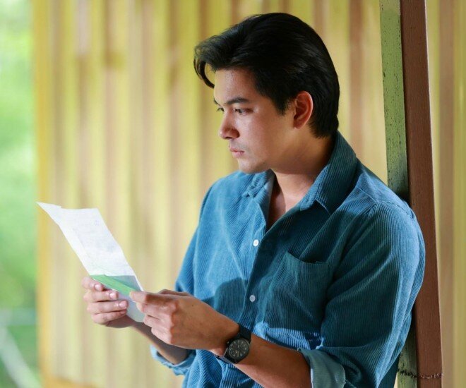 Cầm tờ giấy ly hôn trên tay, lòng tôi có cảm xúc rất khó tả. (Ảnh minh họa)