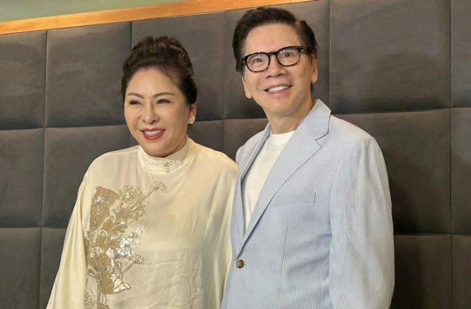 Hành động của vợ chồng Hướng Hoa Cường và Trần Lam khiến các con trai khó chịu?