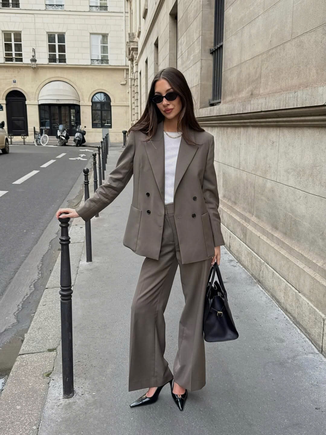 Mặc sao để mỗi ngày đến công ty vừa đẹp lại amp;#34;chanh sảamp;#34;? Học lỏm 5 nguyên tắc vàng từ blogger thời trang - 11