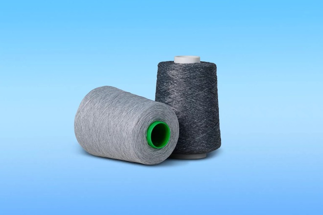 BMW 3 Series 2026 lộ ảnh mới với nhiều chi tiết thú vị: Cản trước, mâm, phuộc, ghế nỉ dùng nhôm, nhựa tái chế- Ảnh 8.