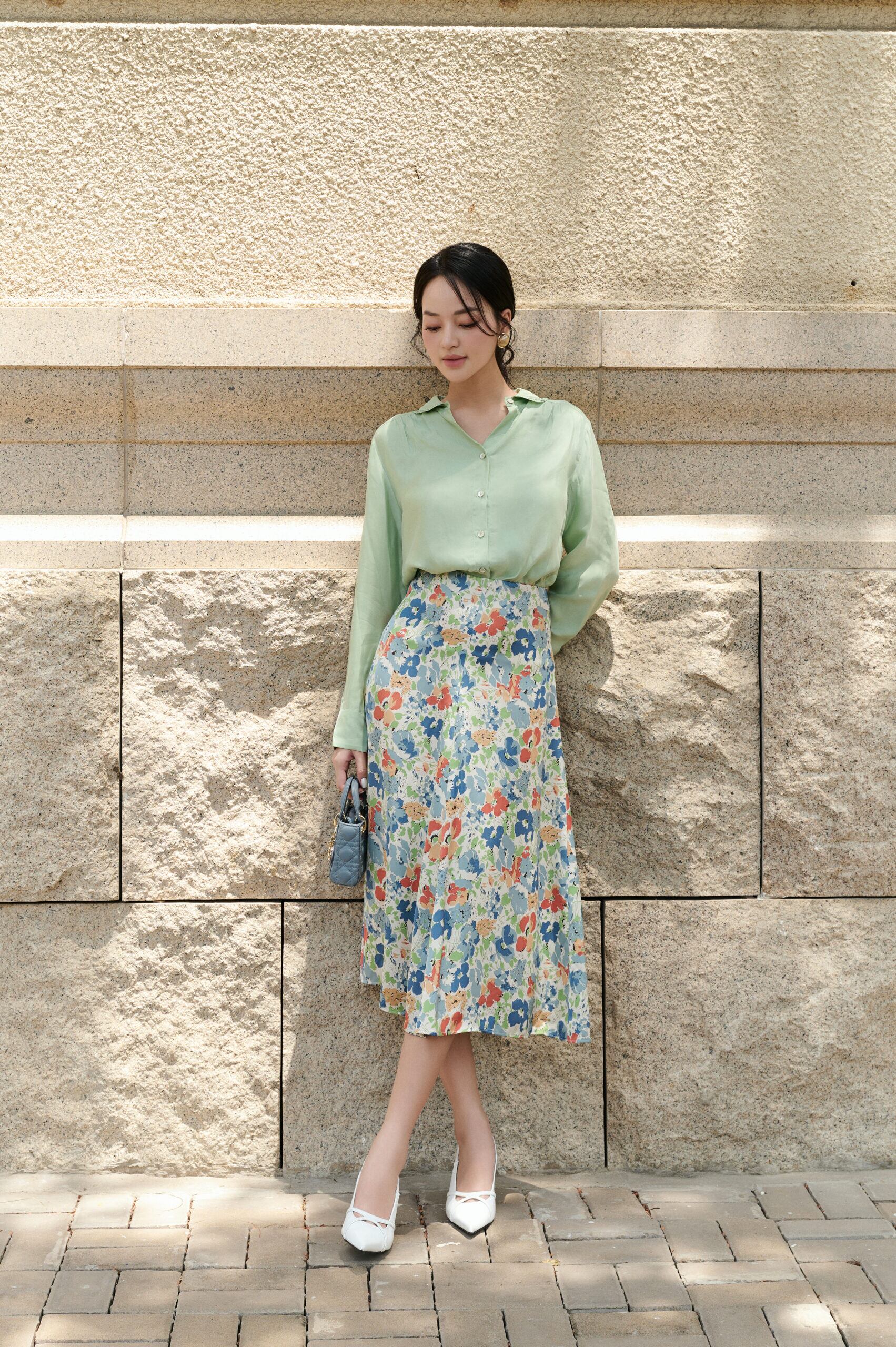 5 kiểu chân váy midi sẽ khiến chị em mê mẩn Xuân Hè này: Vừa dễ mặc vừa tôn dáng, mix đồ kiểu gì cũng đẹp - 2