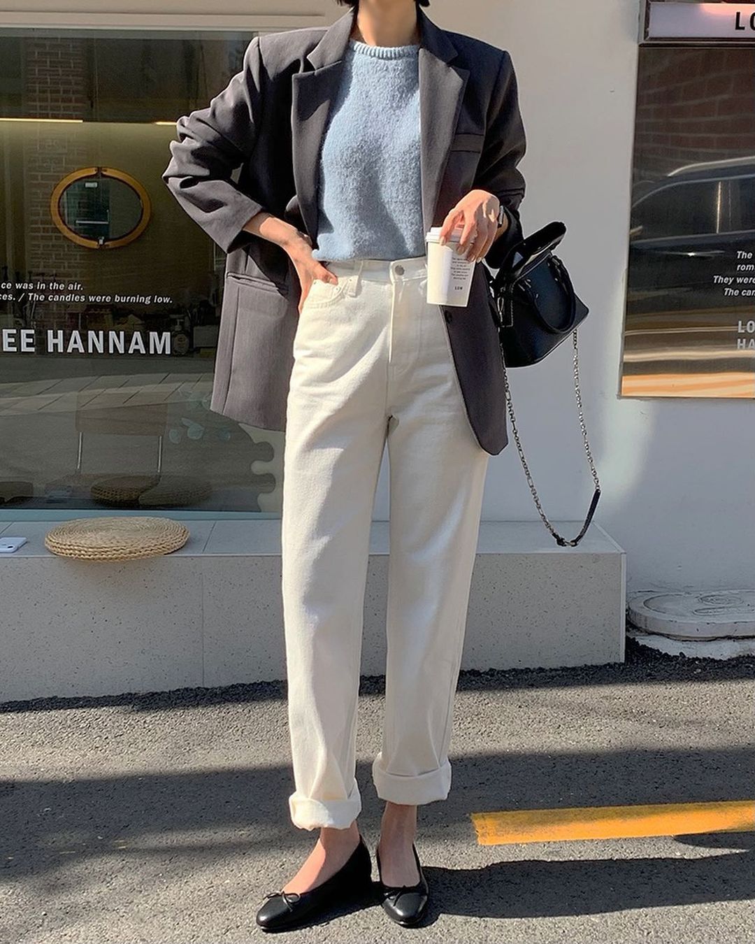 4 kiểu giày dép mùa hè được ưu ái vì vừa êm chân lại dễ phối, mặc quần jeans hay váy vóc đều xinh - 2