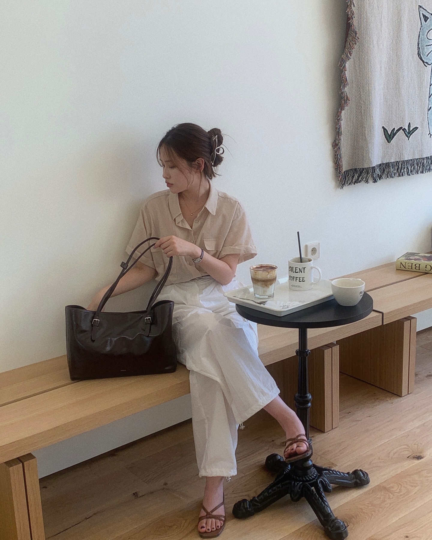 4 kiểu giày dép mùa hè được ưu ái vì vừa êm chân lại dễ phối, mặc quần jeans hay váy vóc đều xinh - 4