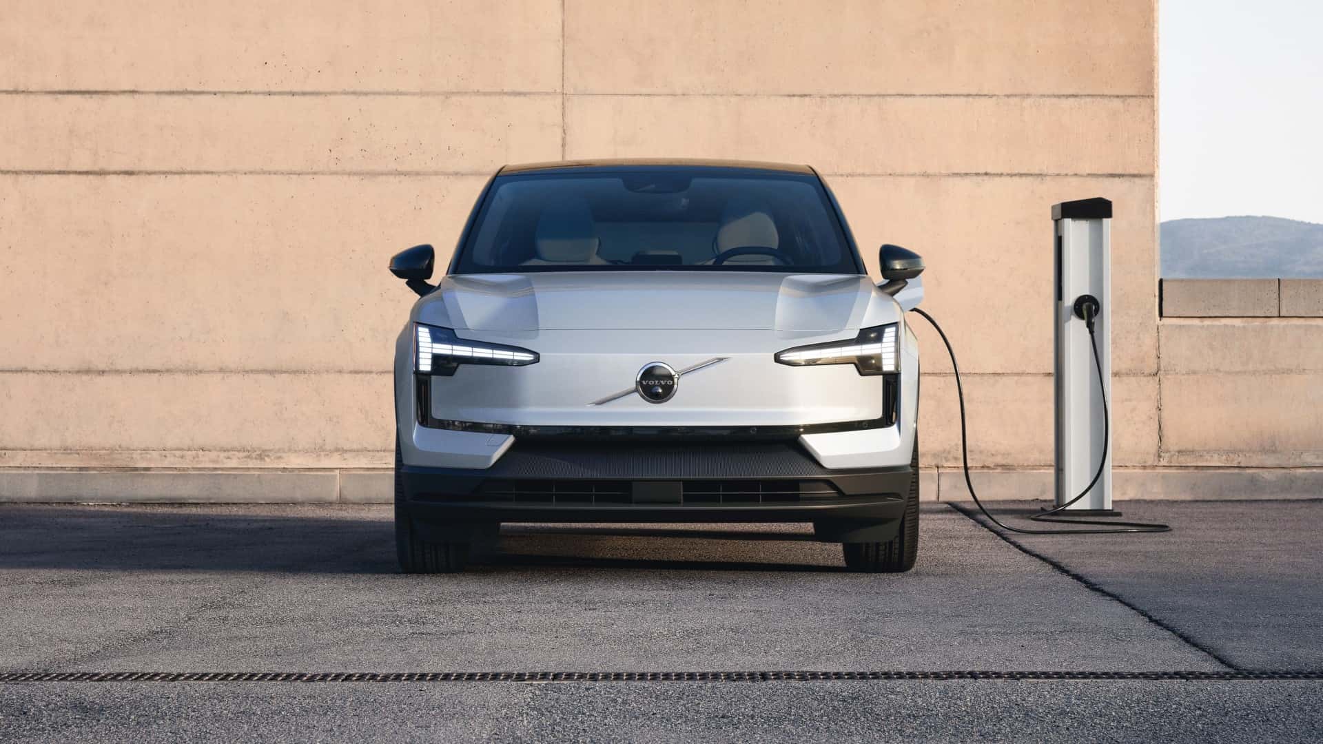 Không phải cứ rẻ là bán được: Volvo EX30 bất ngờ bị khai tử chỉ sau thời gian ngắn, nhưng chỉ có thị trường này bị ảnh hưởng- Ảnh 2.