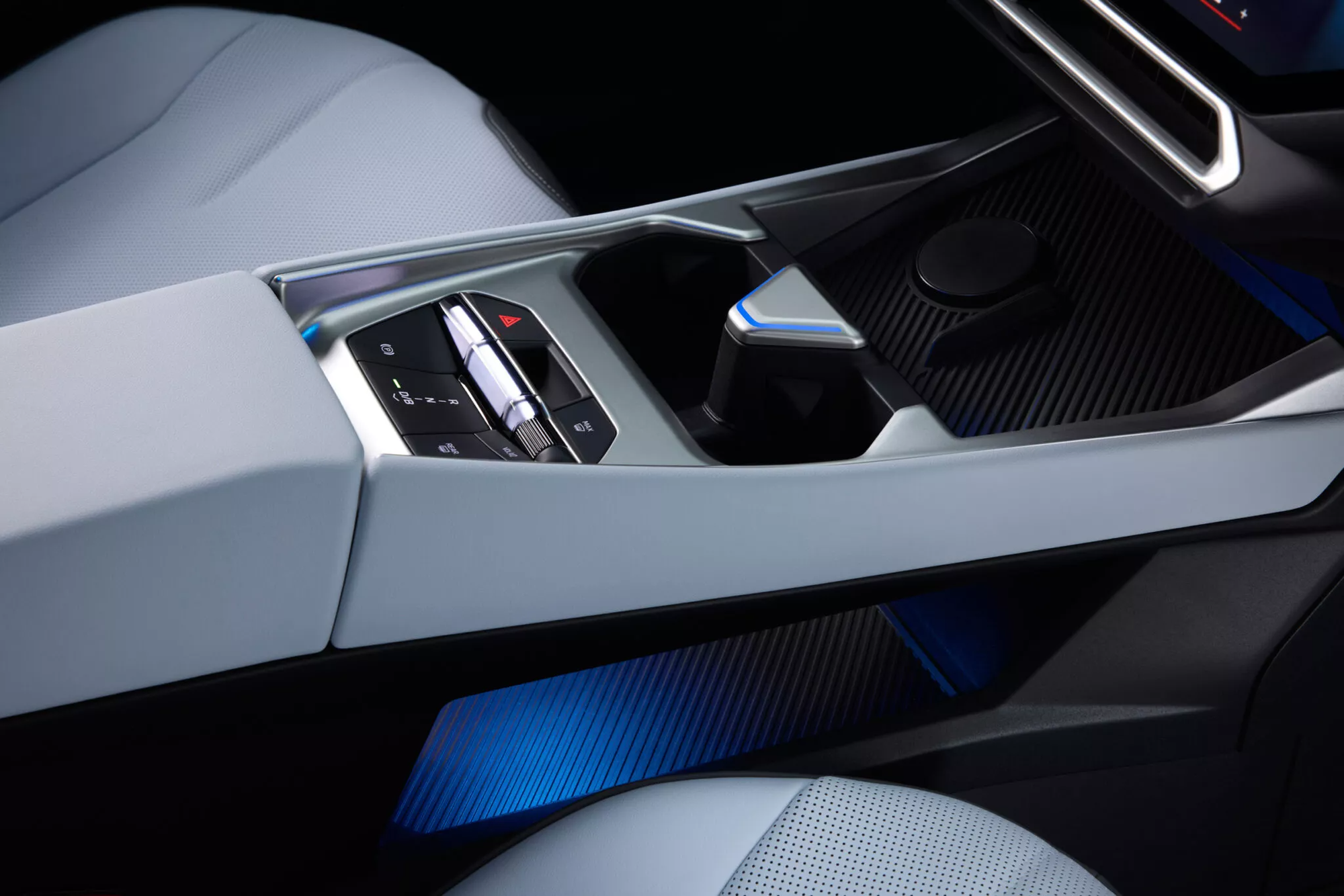 BMW i3 lộ diện: Nhìn như đến từ tương lai, có cả AI hỗ trợ người lái, sạc đầy đi gần 1.000 km- Ảnh 12.