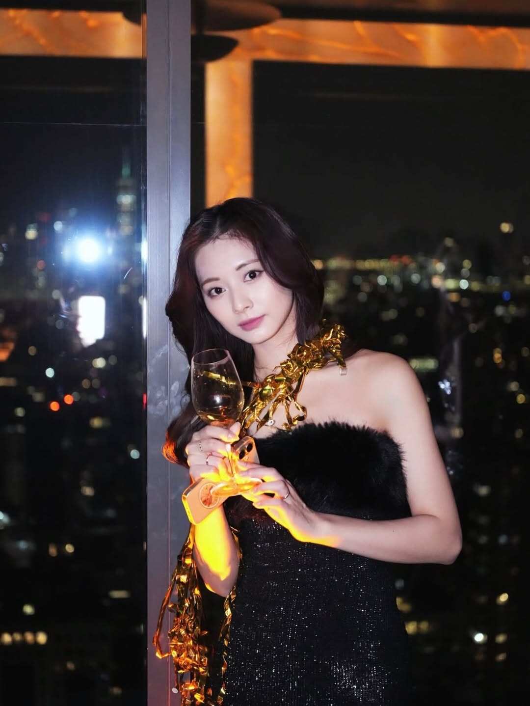 Mỹ nhân 12 lần lọt đề cử Top 100 gương mặt đẹp nhất thế giới, khoe vòng 1 căng tràn khiến dân tình amp;#34;bỏng mắtamp;#34; - 9