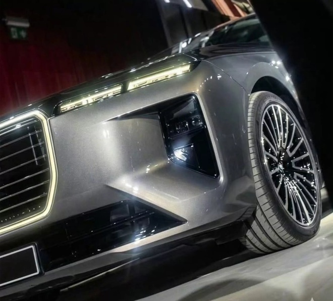 BMW 7 Series và X5 mới lần đầu lộ diện không che: Diện mạo thay đổi lớn, SUV khác biệt hoàn toàn với ngôn ngữ thiết kế mới- Ảnh 2.