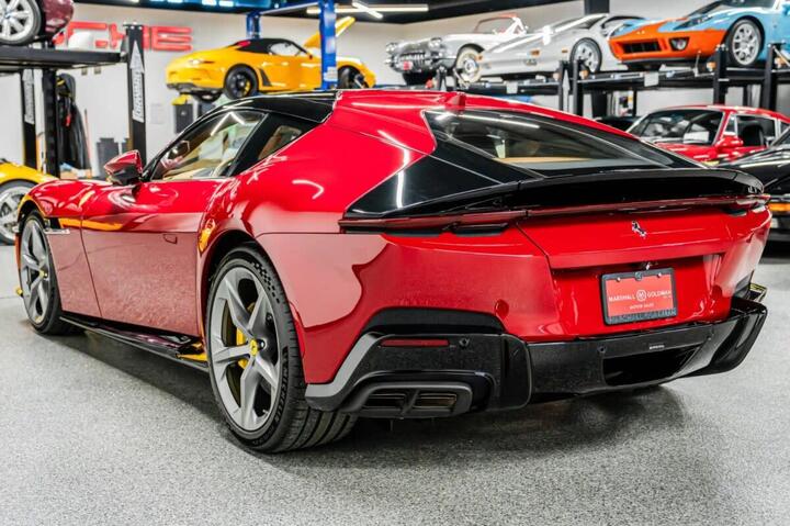 Ferrari triệu hồi mẫu V12 mới vì kính quá tối- Ảnh 1. Ferrari triệu hồi mẫu V12 mới vì kính quá tối- Ảnh 1.