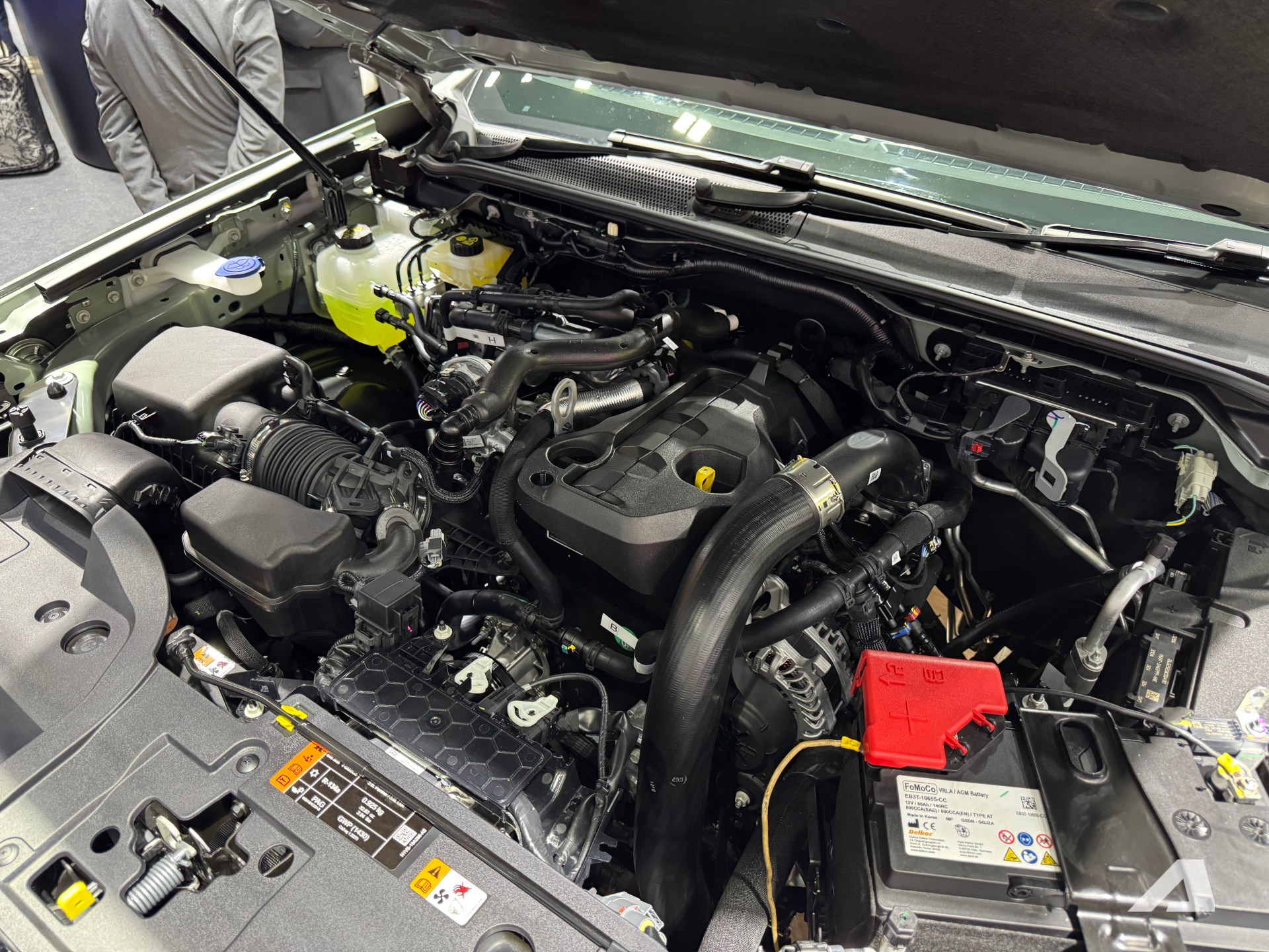 Xem thực tế Ford Everest Platinum 2026 giá quy đổi hơn 1,4 tỷ đồng: Diện mạo thể thao hơn, động cơ mới dễ áp dụng cho cả Việt Nam- Ảnh 13. Xem thực tế Ford Everest Platinum 2026 giá quy đổi hơn 1,4 tỷ đồng: Diện mạo thể thao hơn, động cơ mới dễ áp dụng cho cả Việt Nam- Ảnh 13.