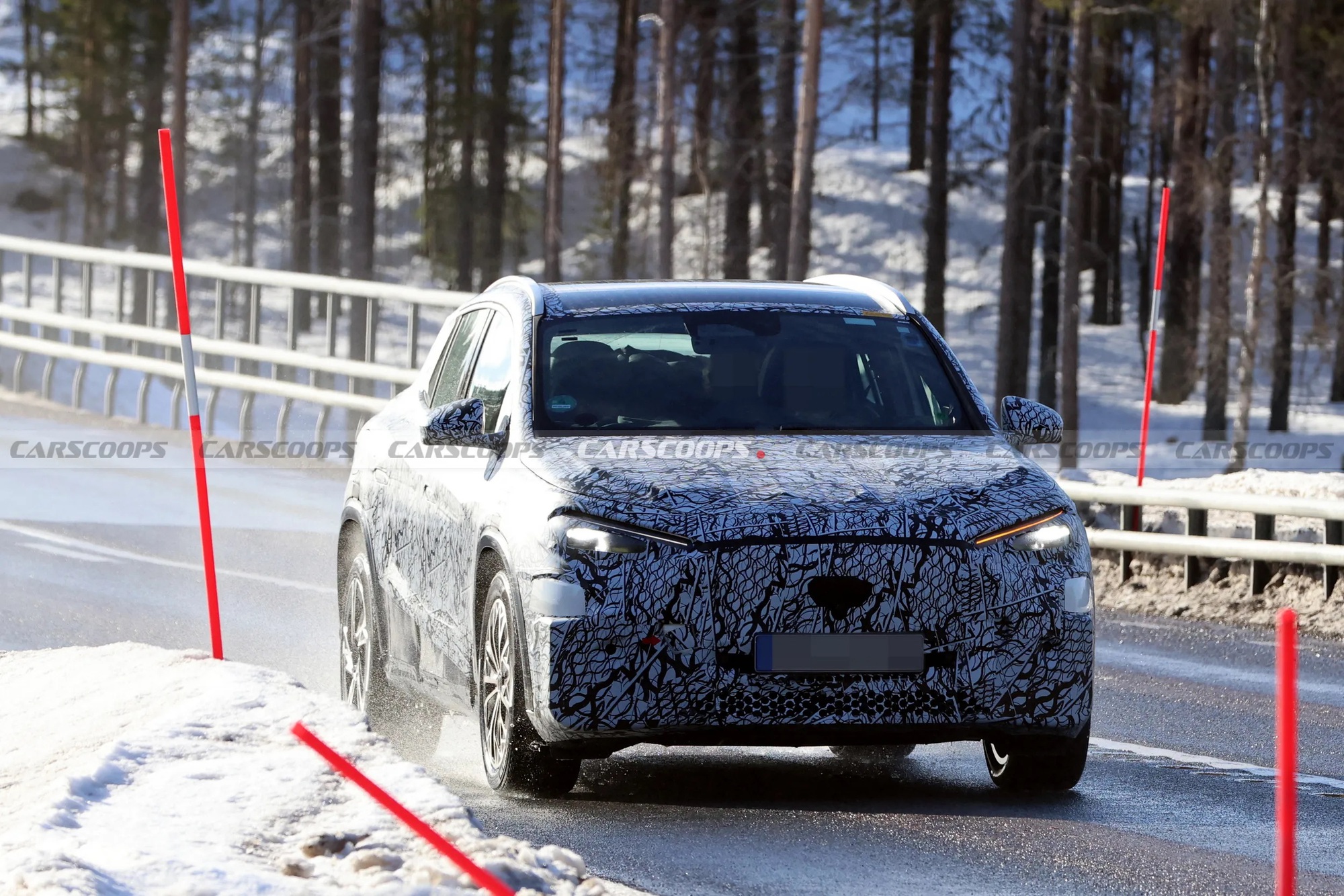 Mercedes-Benz GLA đời mới lộ nội thất với cặp màn hình khủng cùng tầm vận hành ‘chỉ’ chưa tới 500km/sạc- Ảnh 1. Mercedes-Benz GLA đời mới lộ nội thất với cặp màn hình khủng cùng tầm vận hành ‘chỉ’ chưa tới 500km/sạc- Ảnh 1.