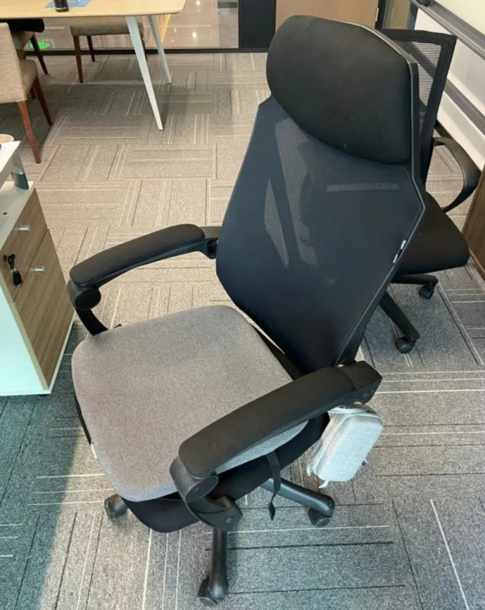 Ghế thông minh như hình trên để theo dõi hoạt động của nhân viên. Ảnh: QQ