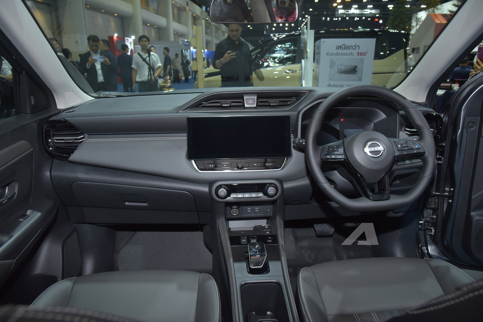 Nissan Kicks 2026 trình làng: Ngoại hình mới hầm hố hơn, thêm màn hình 12,3 inch, giá quy đổi từ 668 triệu đồng- Ảnh 3.