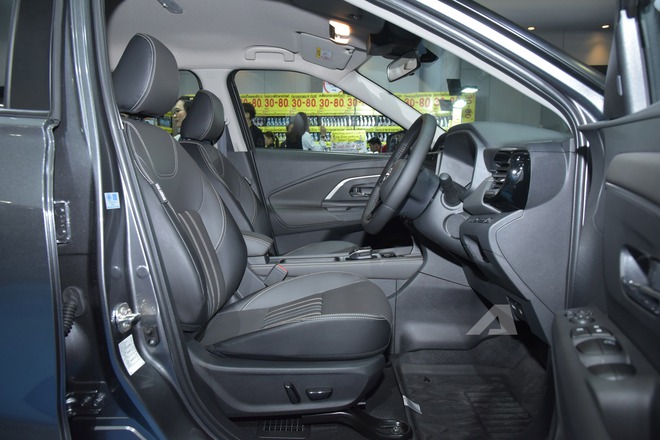 Nissan Kicks 2026 trình làng: Ngoại hình mới hầm hố hơn, thêm màn hình 12,3 inch, giá quy đổi từ 668 triệu đồng- Ảnh 5.