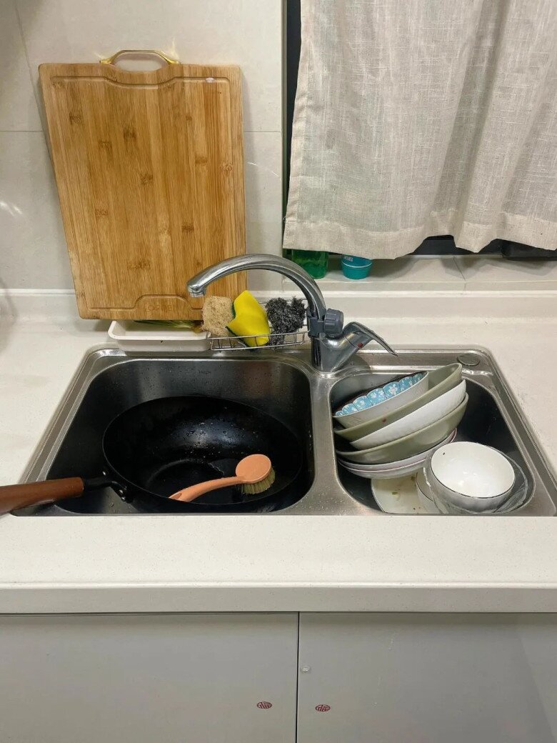 Tại sao nhiều người nói không với chậu rửa bát một ngăn lớn? Đây là 4 lý do - 2