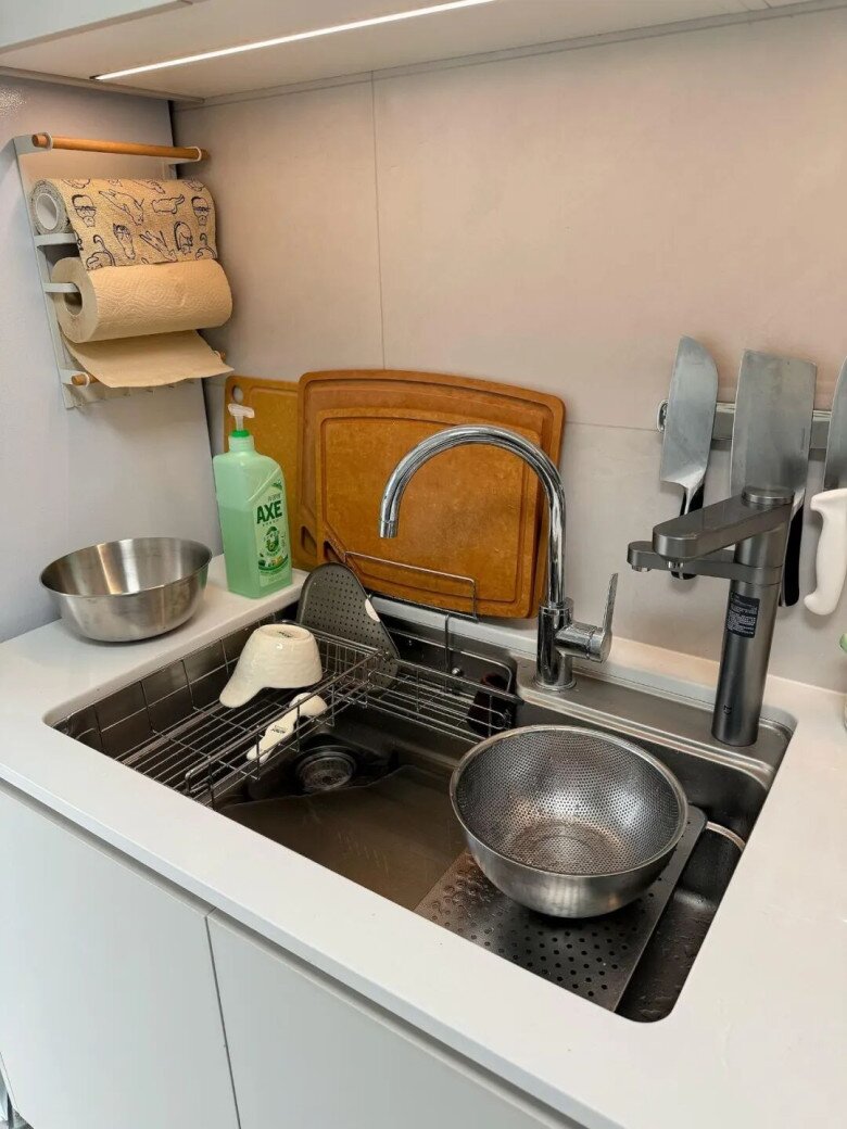 Tại sao nhiều người nói không với chậu rửa bát một ngăn lớn? Đây là 4 lý do - 4