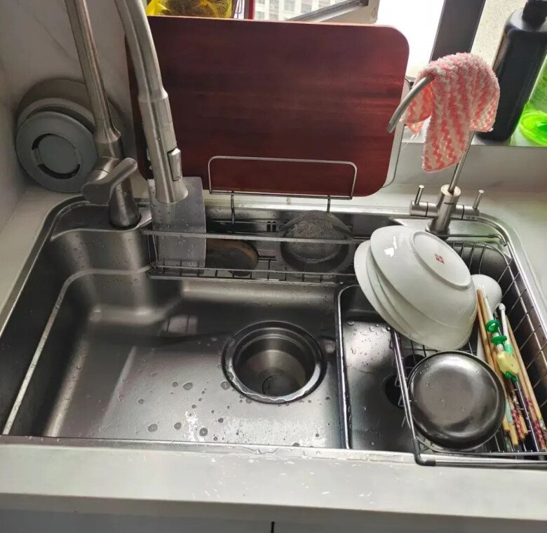 Tại sao nhiều người nói không với chậu rửa bát một ngăn lớn? Đây là 4 lý do - 7
