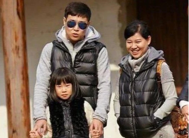 Thẩm Giai Nhuận khi tham gia show thực tế lúc còn bé.