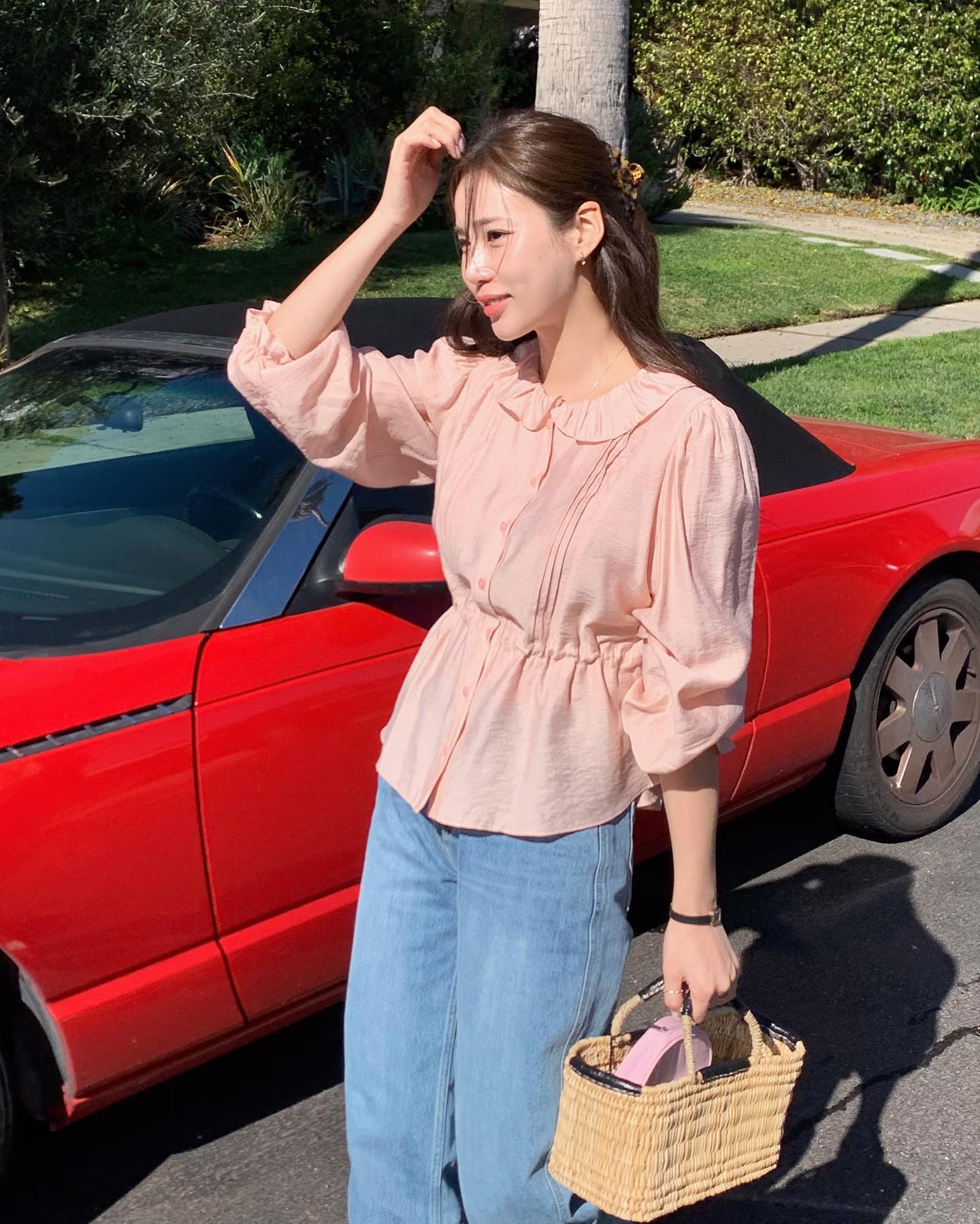 Không cần mua nhiều, 5 món đồ này đủ để chị em công sở tha hồ mặc đẹp cả năm mà chẳng lo nhàm chán - 2