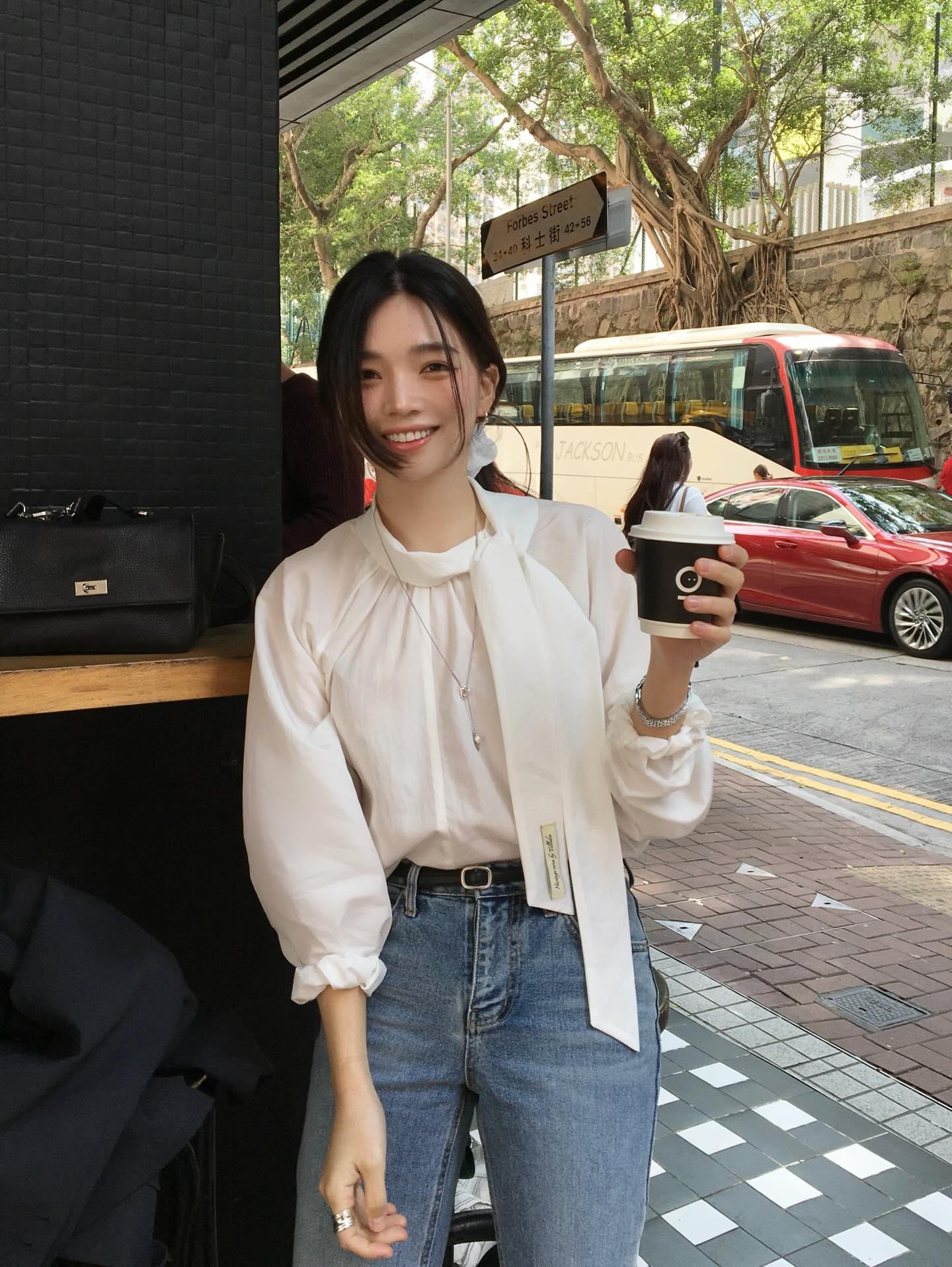 Không cần cầu kỳ, 4 outfit công sở ngày Hè này giúp chị em vừa mát mẻ lại tươi tắn, diện lên xinh xắn hẳn - 8