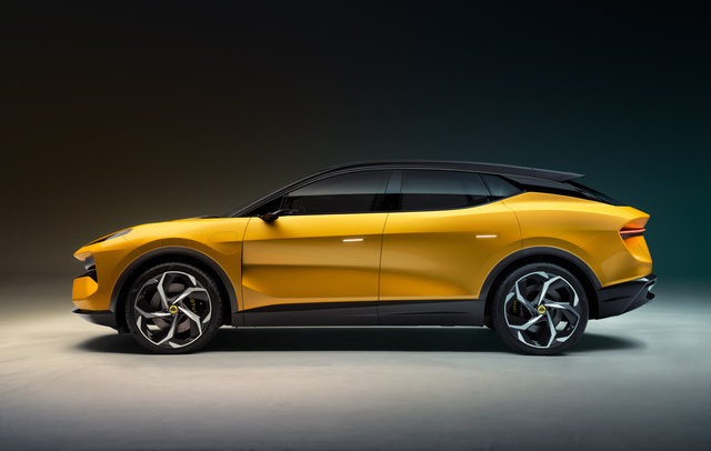 Ra mắt Lotus Eletre - SUV mang tham vọng thành Porsche của người Anh, giá bằng nửa Lamborghini Urus - Ảnh 3.