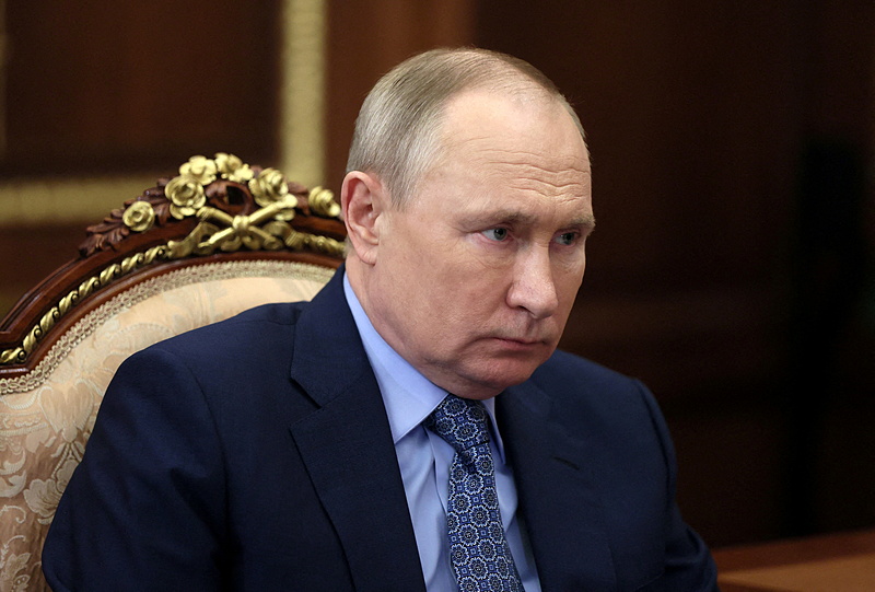 Tổng thống Nga Putin tại cuộc họp ở Điện Kremlin hôm 30/3. Ảnh: Reuters.