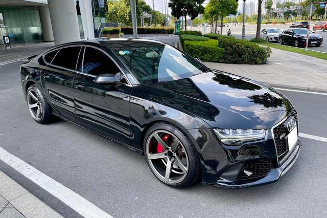 7 năm tuổi, Audi RS7 Black Edition replica có giá chỉ ngang Toyota Camry 2022 bản full  - Ảnh 1.