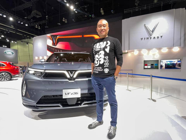 Dân chơi siêu xe Tyler Ngo xác nhận đặt mua 10 chiếc VinFast VF 8 và VF 9, bay từ Mỹ về nhà máy ở Hải Phòng để chạy thử xe - Ảnh 2.