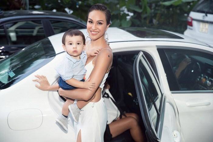 Siêu mẫu Phương Mai khen chồng Tây là amp;#34;vị thánhamp;#34; - 3