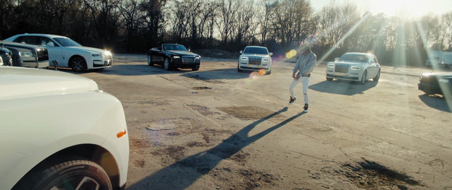 Rapper Lil Baby - Tay chơi xe thứ thiệt với dàn Rolls-Royce khủng chính chủ góp mặt trong 2 MV mới - Ảnh 4.