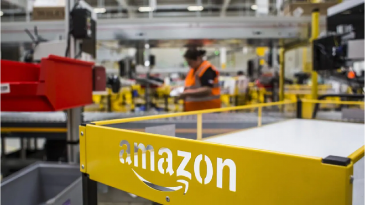 Amazon là một trong những kênh mua hàng trực tuyến được ưa chuộng tại Australia. (Ảnh: Bloomberg)