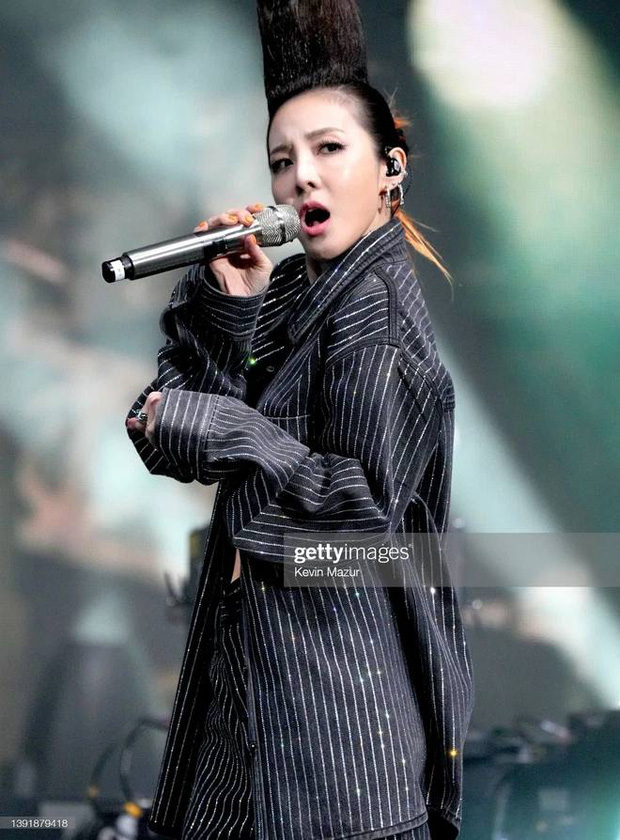 2NE1 tái hợp ở Coachella 2022 khiến mọi ký ức ùa về: Bom tóc đỏ trở lại, Dara ăn thịt Đường Tăng hay sao á? - Ảnh 3.