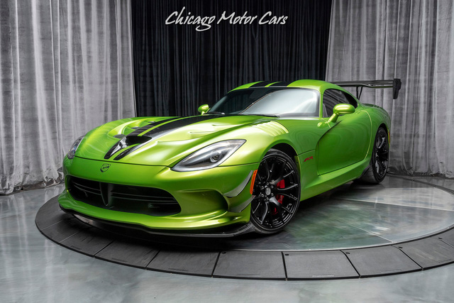 Dodge Viper ACR đầu tiên về Việt Nam: Huyền thoại cơ bắp với động cơ thử thách dân chơi thời giá xăng tăng - Ảnh 3.