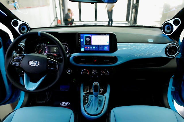 Nữ chủ xe Hyundai Grand i10 sơn và độ đèn kiểu Porsche, nội thất lấy cảm hứng Maybach - Ảnh 4.