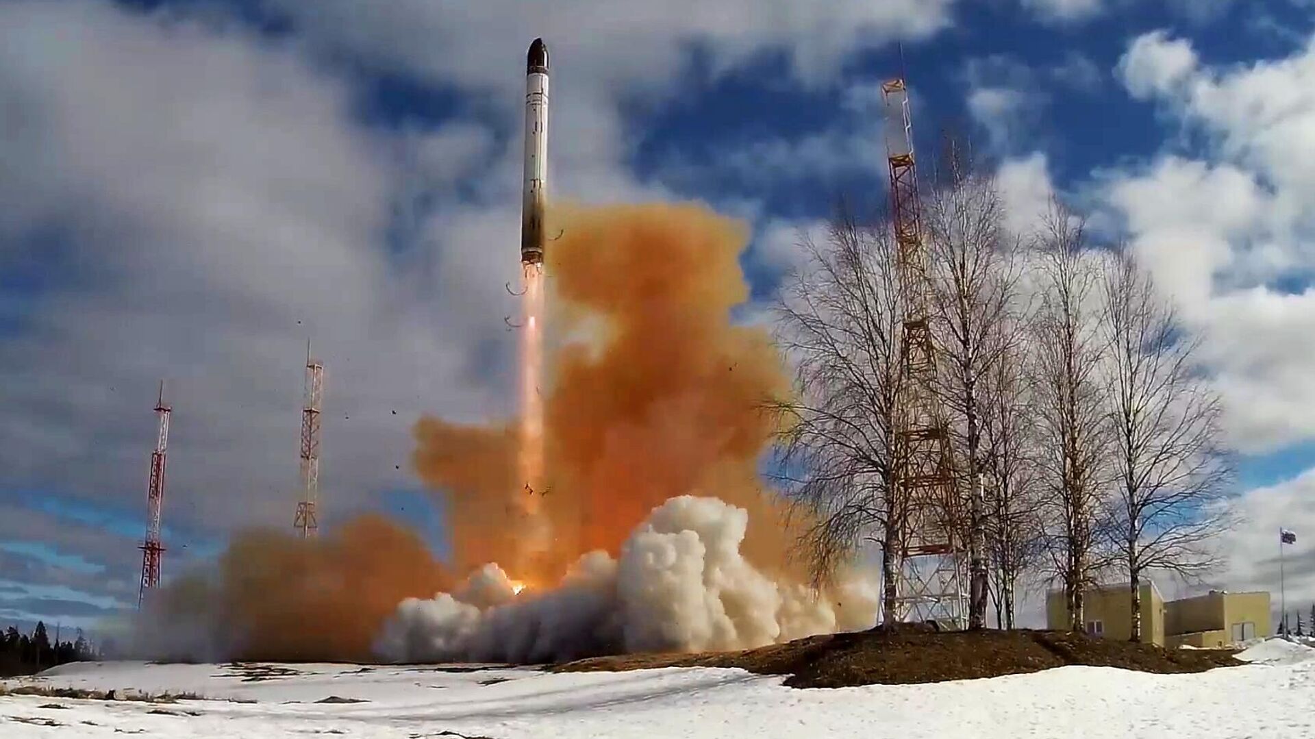 Nga phóng thử ICBM Sarmat ngày 20/4 từ sân bay vũ trụ Plesetsk đến bãi thử Kura ở bán đảo Kamchatka, vùng Viễn Đông. Ảnh: TASS.