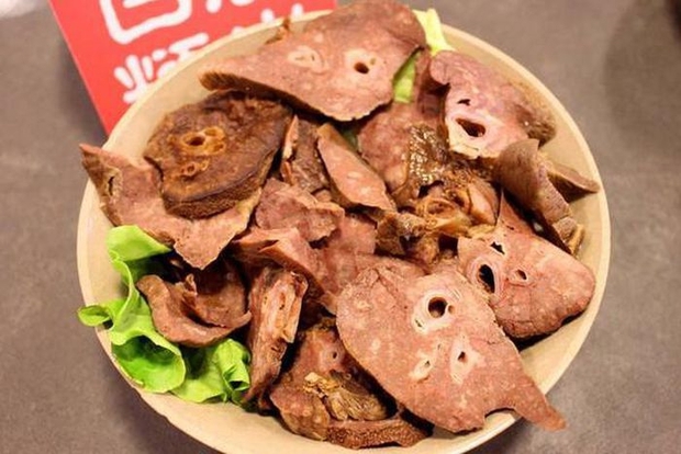 6 bộ phận của con lợn được khuyến cáo nên ĂN ÍT, ruột lợn xếp vị trí cuối nhưng phần đầu tiên lại được nhiều người yêu thích - Ảnh 2. 6 bộ phận của con lợn được khuyến cáo nên ĂN ÍT, ruột lợn xếp vị trí cuối nhưng phần đầu tiên lại được nhiều người yêu thích - Ảnh 2.