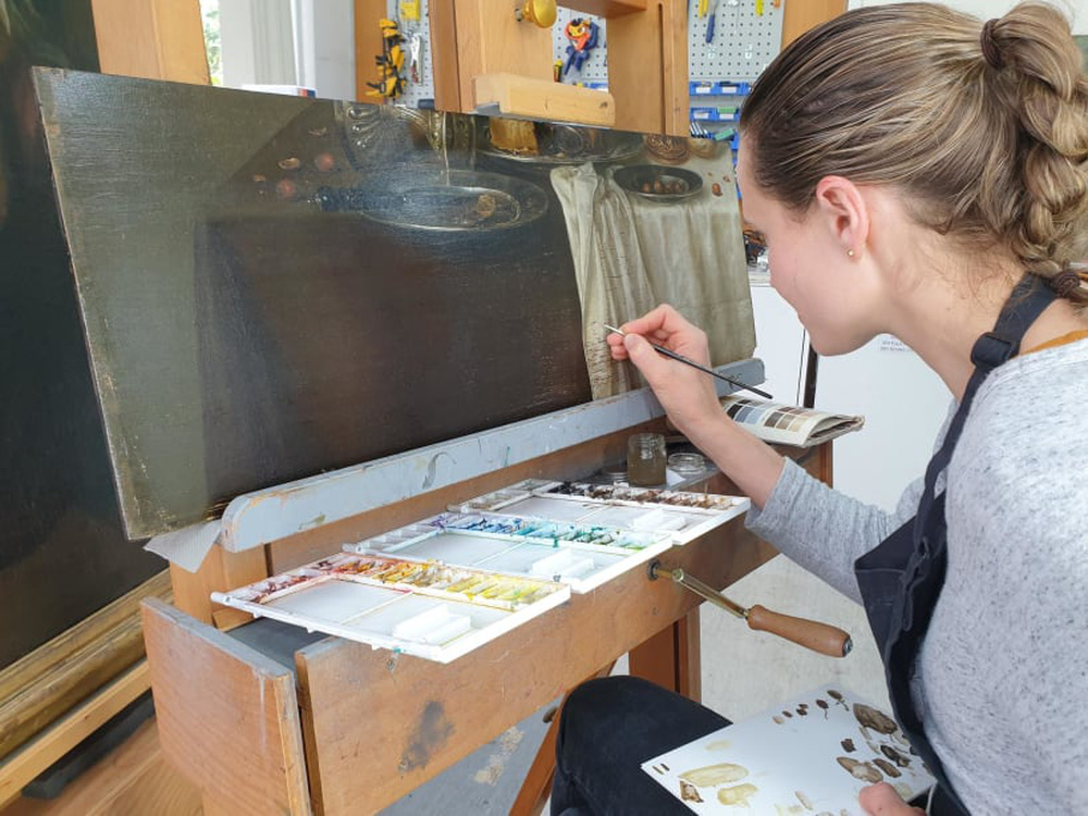 Chuyện hiếm có: Bảo vật 400 tuổi, giá trị khủng được tìm thấy trong nhà kho ở Australia - Ảnh 3. Chuyện hiếm có: Bảo vật 400 tuổi, giá trị khủng được tìm thấy trong nhà kho ở Australia - Ảnh 3.